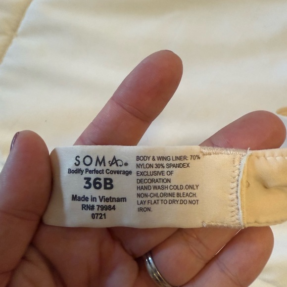 Soma cream bodily perfect coverage size 36B - Picture 4 of 5
